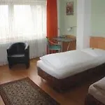 Ξενοδοχείο Minerva Garni 3*