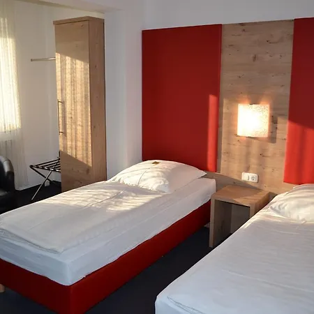 Minerva Garni Hotel 3*