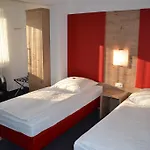 Minerva Garni Hotel 3*